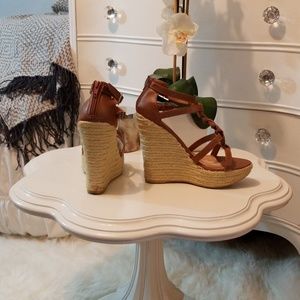 Light Brown Wedges